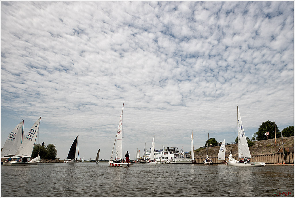 100 Jahre Rheinwoche 2022 - 4. Wettfahrt Duisburg - Wesel, 04.06.2022,